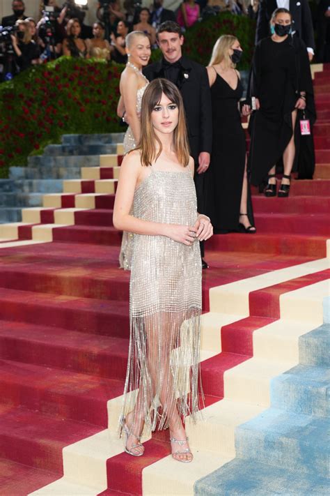 daisy edgar jones met gala